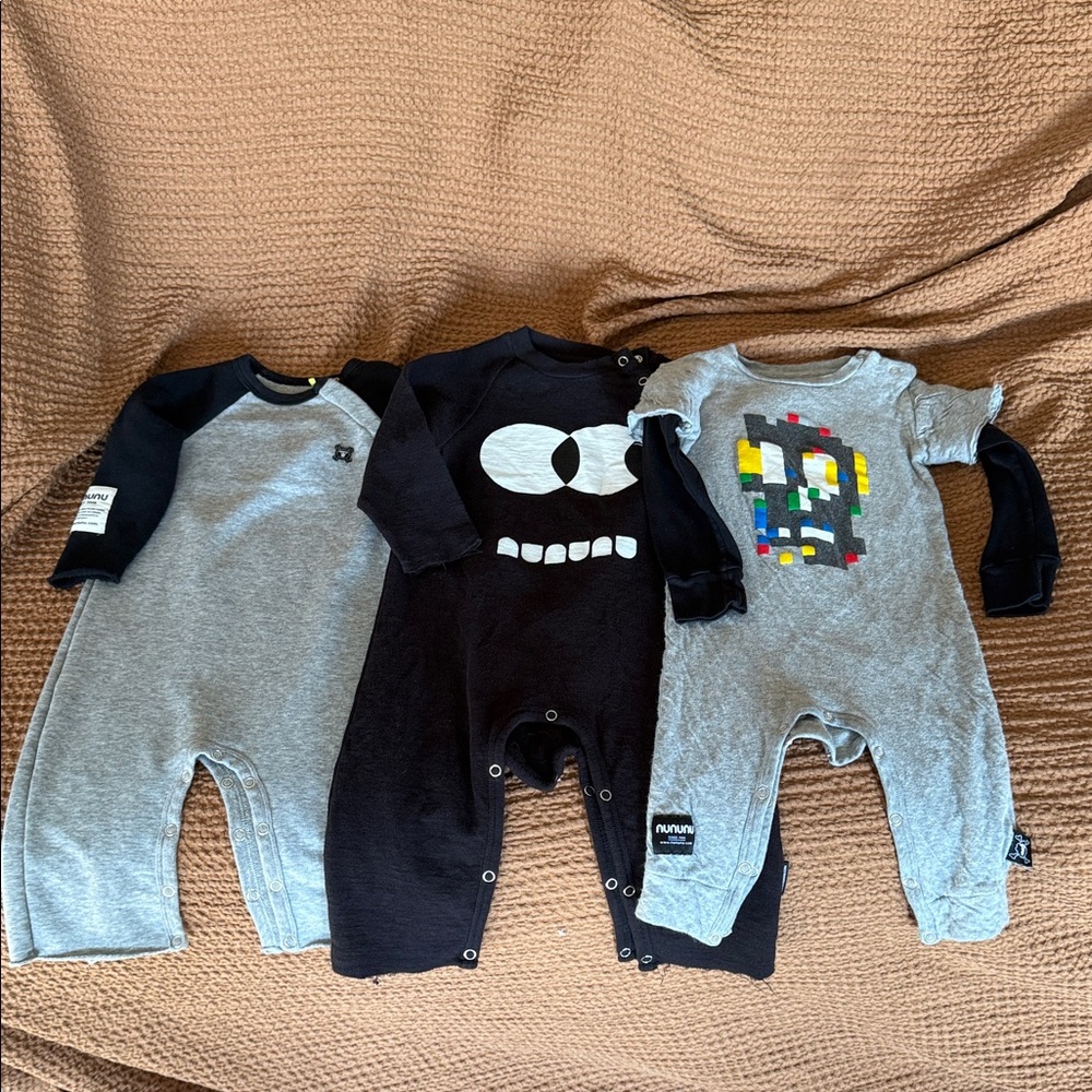 nununu Black and Gray Kids Footies Set